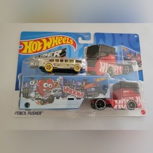 Hot Wheels Super Rigs Pencil Pusher School Bus Diecast